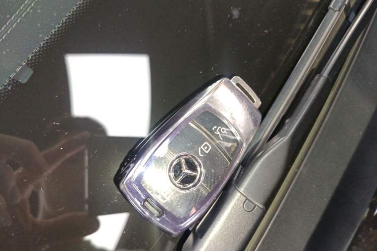 Used Mercedes-Benz E-Class 2023 Facelift E 260 L