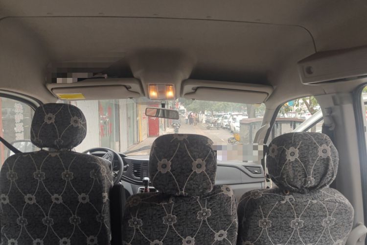 Used SAIC MAXUS Xintu V80 2021 2.0T PLUS Manual Commercial Vehicle Mid-Height 9-Seater with Three Rows
