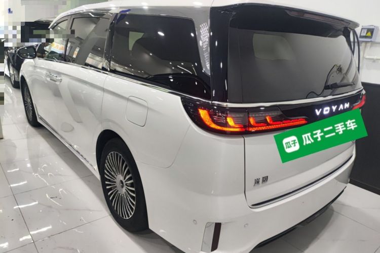 Used VOYAH Dream 2025 PHEV Four-Wheel Drive Prestige Kunpeng Edition
