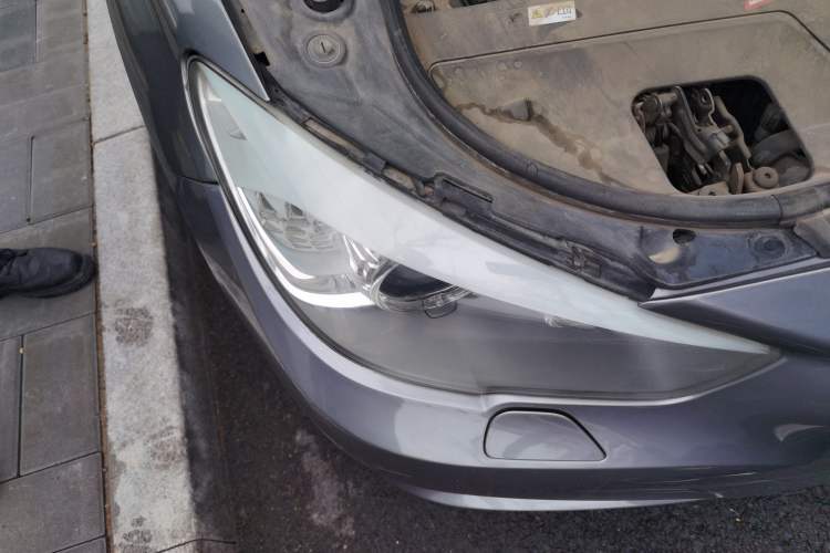 Used BMW 5 Series GT 2010 535i Leading Model Right Front Headlight