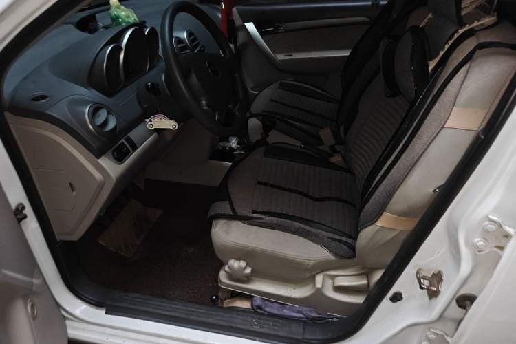 Used Chevrolet Lova 2010 1.4 MT Fengdu Version Left Front Seat