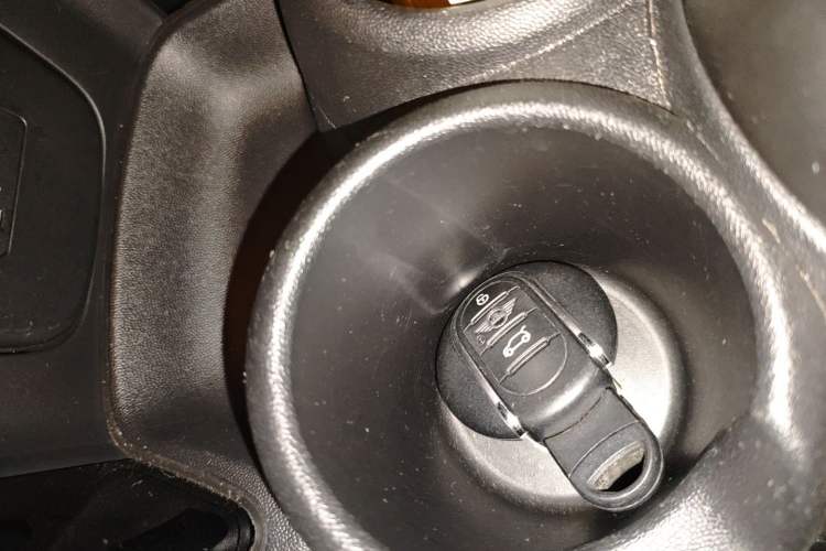 Used MINI MINI 2022 1.5T COOPER Classic Edition