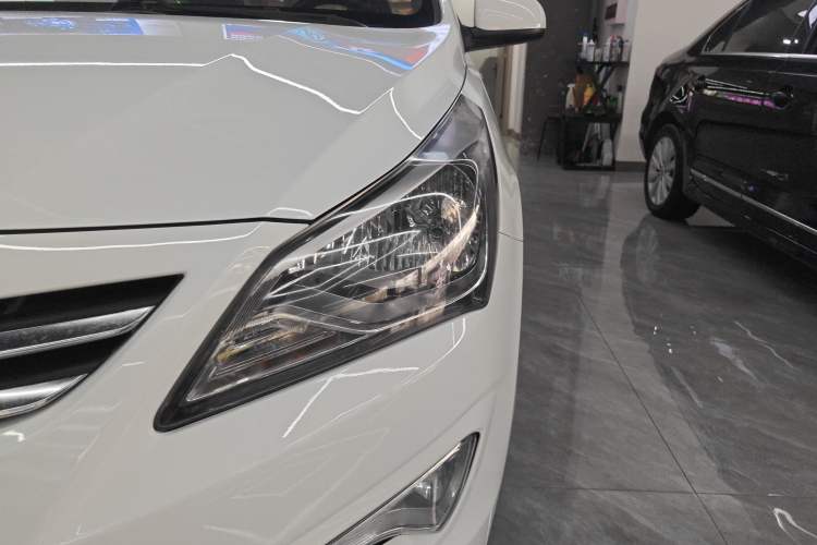 Used Hyundai Verna (older generation) 2016 1.4L Manual Smart GLS Trim