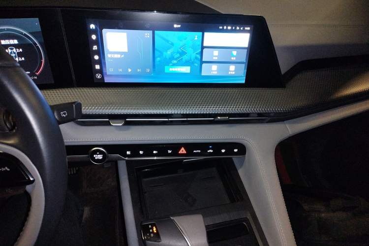 Used CHANGAN CS75 PLUS 2022 2nd Generation 1.5T Automatic Prestige Version
