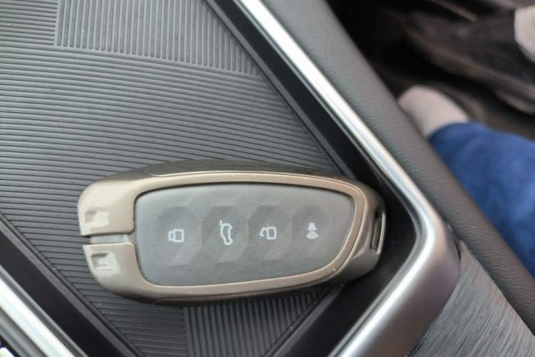 Used Haval Fierce Dragon Max 2023 1.5L Hi4 105 Four-Wheel Drive Navigation Edition Vehicle Key