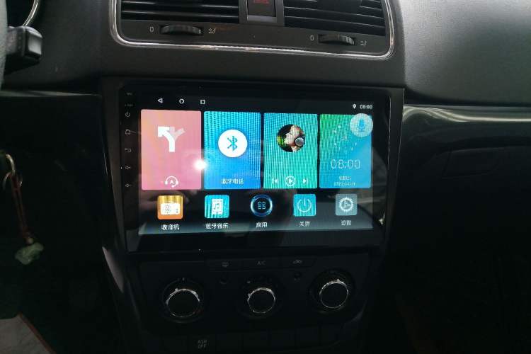 Used Skoda Yeti 2017 1.6L Manual Front-Wheel-Drive Version
