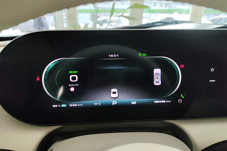 Used ORA Ballet Cat 2022 401 km Nutcracker Edition