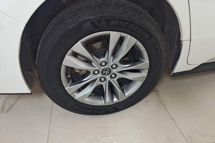 Used Toyota SIENNA 2024 2.5L Hybrid Four-Wheel Drive Luxury Edition