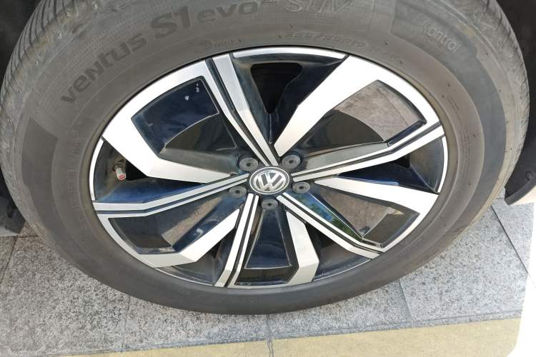 Used Volkswagen Teramont X 2020 330TSI Two-Wheel-Drive Luxury Edition
