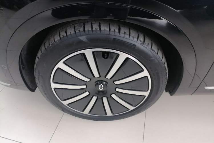 Used Hima AITO M9 2024 Range-Extended Max Edition 42 kWh 6-Seater Version