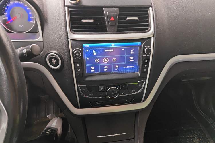 Used Geely Auto Emgrand 2016 Sedan 1.5L Manual Upward Edition