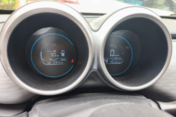 Used ORA Black Cat 2022 Updated Version 301 km Cute Pet Edition Lithium Iron Phosphate Instrument Cluster