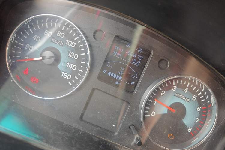 Used Jinbei New Hiace X30L 2021 1.5L Wealth Edition Bus Non-Air-Conditioned China VI Standard SWC15M Odometer Close Up