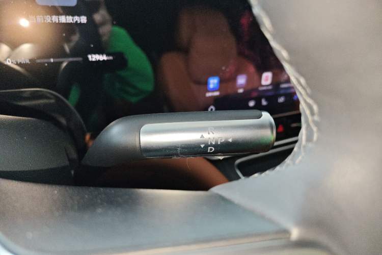 Used Hima AITO M9 2025 Extended-Range Ultra Version 52 kWh 6-Seater Gear Lever