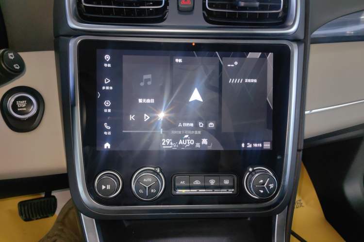 Used Lynk & Co 01 2019 2.0T Two-Wheel Drive Zhaopu Version China VI Standard Audio And AC Panel