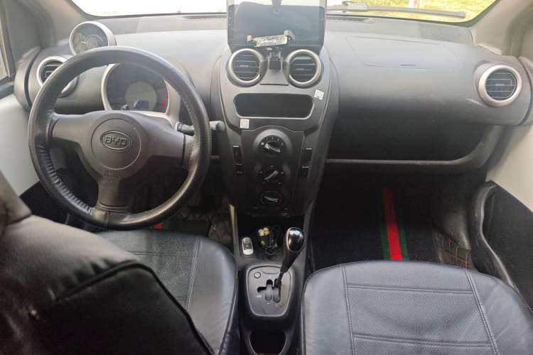 Used BYD F0 2015 1.0L AMT Joyful Cool Model