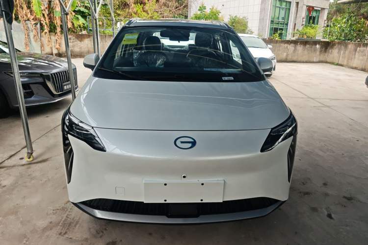 Used AION Y 2024 Younger Star Edition