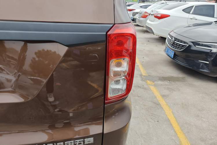 Used Wuling Hongguang 2021 1.5L S Base Version LAR
