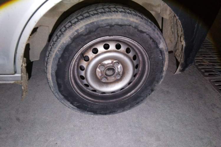 Used CHANGAN KUAYUE Xing V3 2022 1.5L Gasoline Standard Model 2-Seat Van JL473QH Right Front Wheel Hub