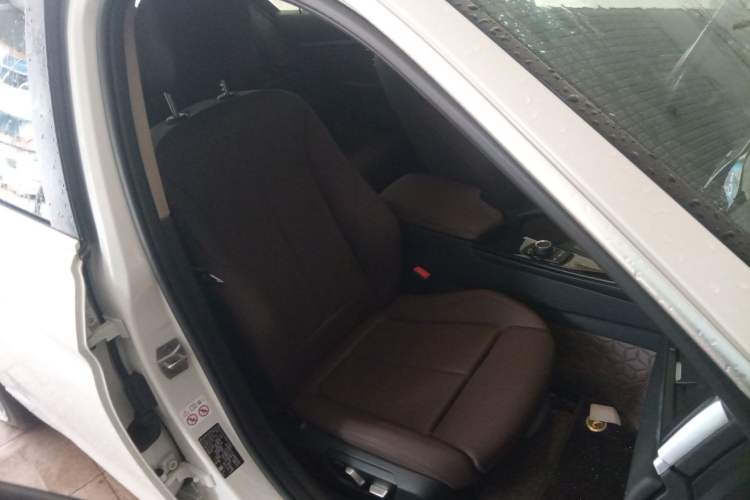 Used BMW 3 Series 2018 320Li Fashion Model
