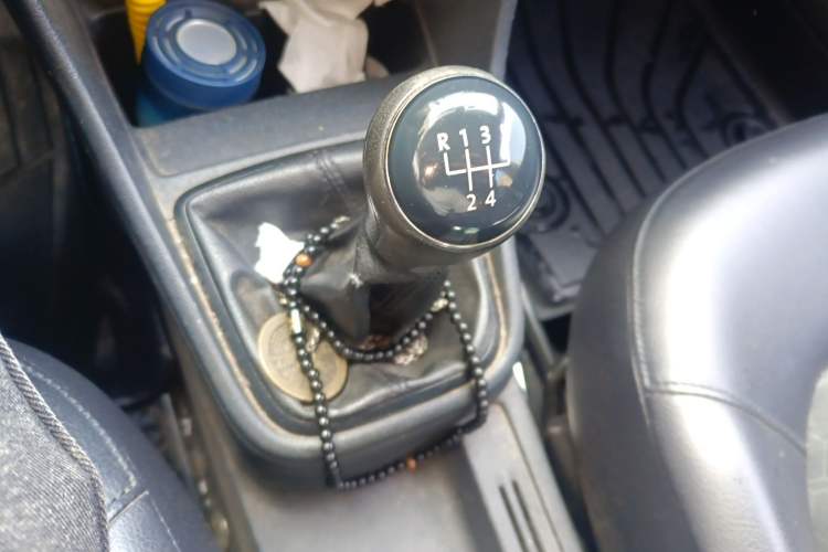 Used Volkswagen Santana 2013 1.4L Manual Comfort Edition Gear Lever