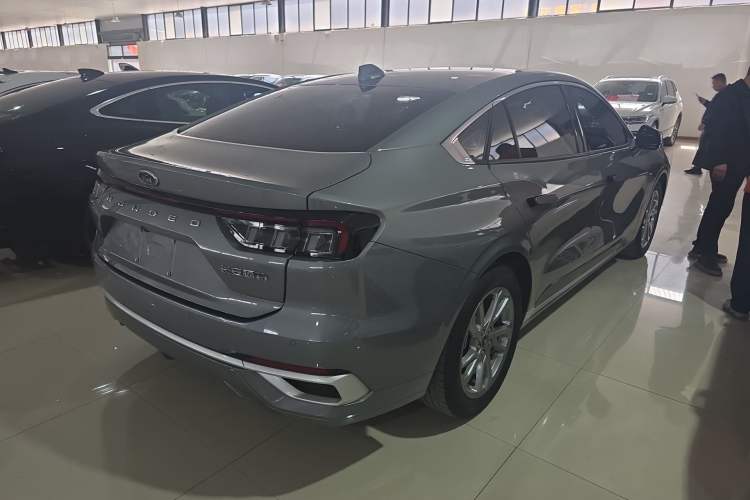 Used Ford Mondeo 2023 EcoBoost 180 Luxury Model
