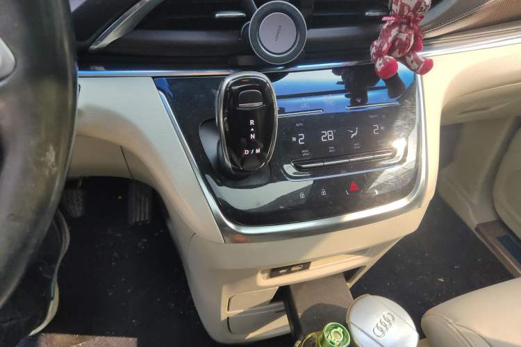 Used Buick GL8 2020 Land Business Class 652T Luxury Model