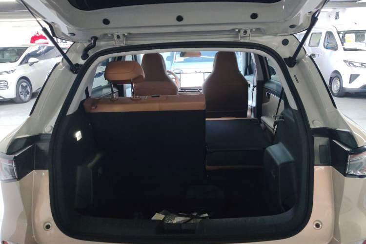 Used Wuling Bingo S 2025 Model 325km Flagship Edition Trunk