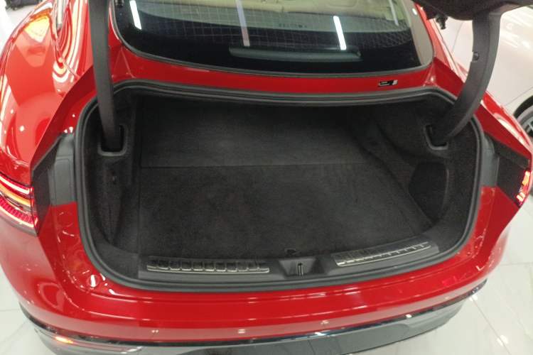 Used Hima Luxeed S7 2025 785 km Ultra