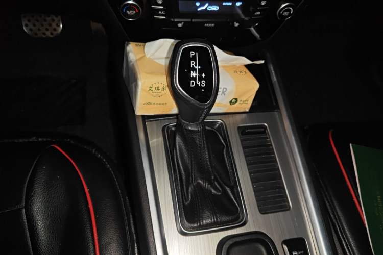 Used Geely Auto Vision X6 2016 1.3T CVT Flagship Model
