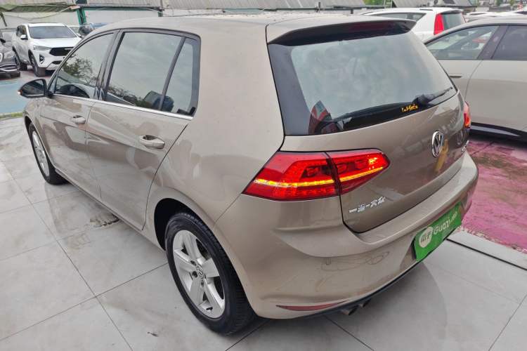 Used Volkswagen Golf 2014 1.4TSI Automatic Luxury Model Rear Left 45 Deg