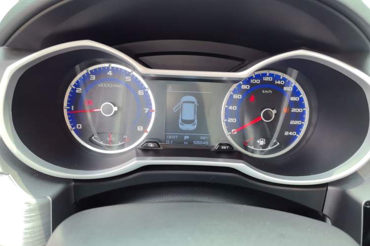 Used Geely Auto Emgrand X7 Sport 2021 Million Edition 1.8TD DCT Two-Wheel Drive Comfort Model