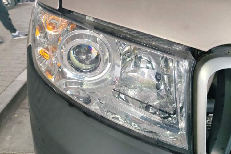 Used Jinbei Hiace X30 2021 1.5L Wealthy Single-Steaming Air-Conditioned Version Bus China VI Standard SWC15M
