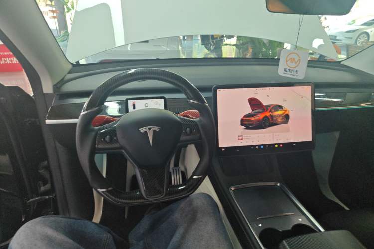 Used Tesla Model Y 2022 Performance High-Performance All-Wheel-Drive Version Center Console