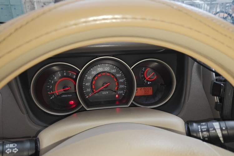 Used Nissan Sylphy 2016 Classic 1.6XE Automatic Comfort Edition Instrument Cluster