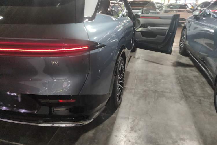 Used Zeekr 7X 2025 75 kWh Rear-Wheel Drive Intelligent Driving Version