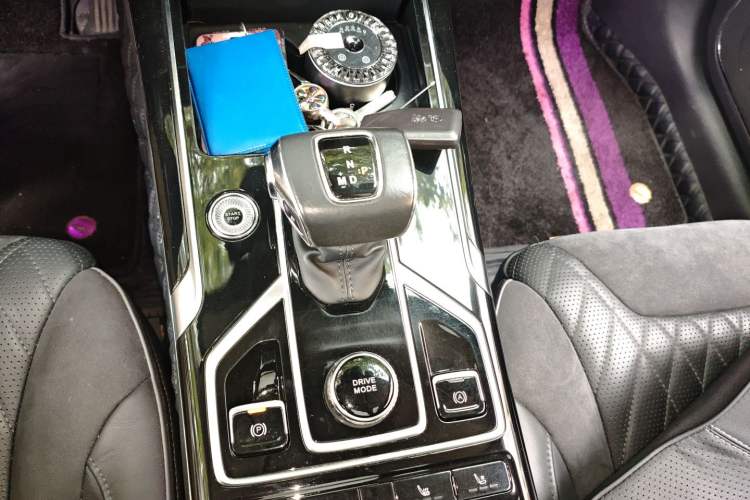 Used Hongqi HS5 2022 2.0T Smart Connect Flagship Edition
