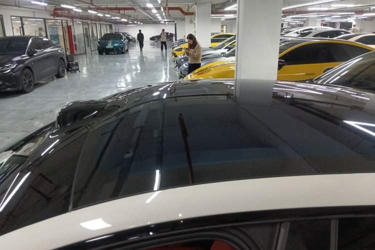 Used Xiaomi Auto SU7 2024 Four-Wheel Drive Ultra-Long Range Advanced Intelligent Driving Max Edition Roof