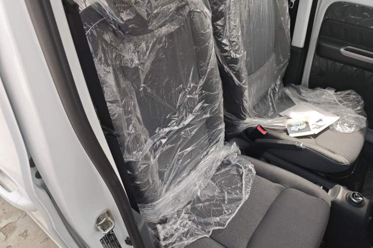 Used Wuling Zhiguang New Energy 2025 Comfort Model Right Front Seat