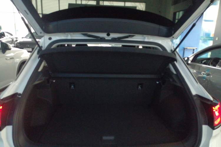 Used Volkswagen T-ROC 2024 280TSI DSG Two-Wheel-Drive Time Edition