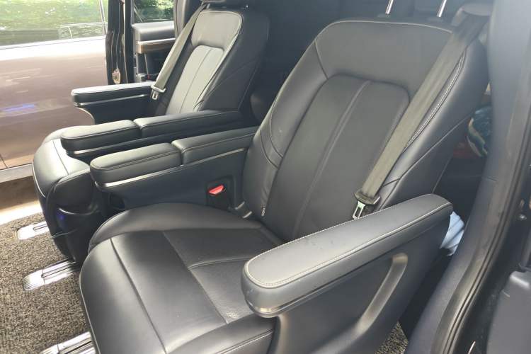 Used GAC Trumpchi M8 2021 Master Series 390T Ultimate Edition Left Rear Seat