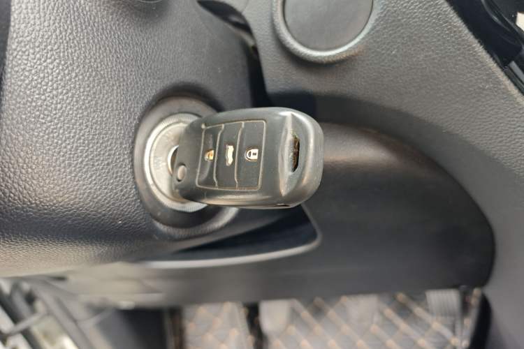 Used CHANGAN CS15 2016 1.5L Manual Luxury Edition
