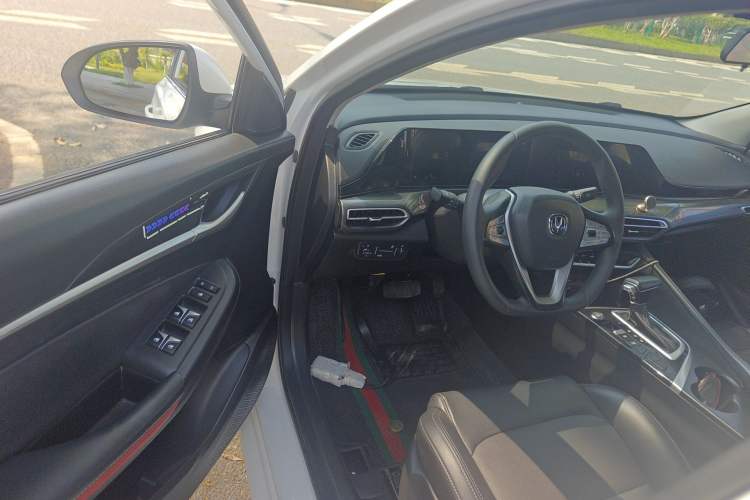 Used CHANGAN Eado 2020 PLUS Blue Whale NE 1.4T GDI DCT Prestige Model Driver Seat