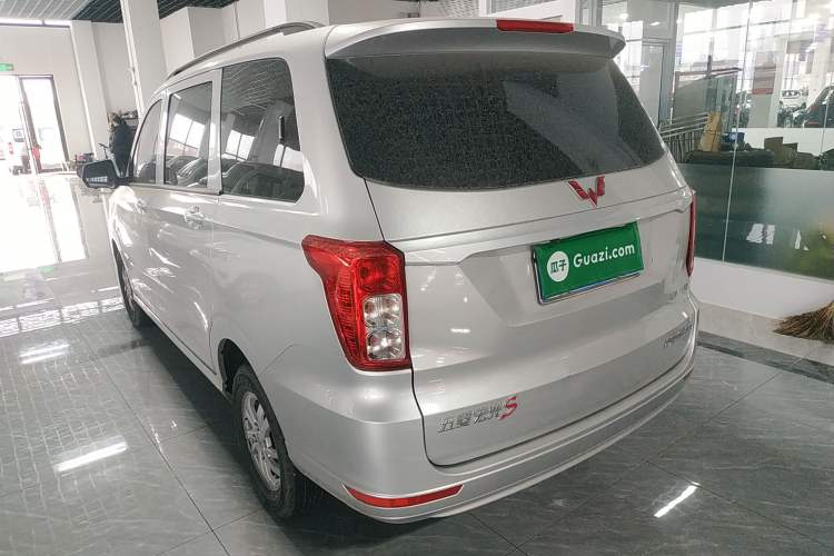 Used Wuling Hongguang 2021 1.5L Revised S Standard Version with Electric Power Steering LAR
