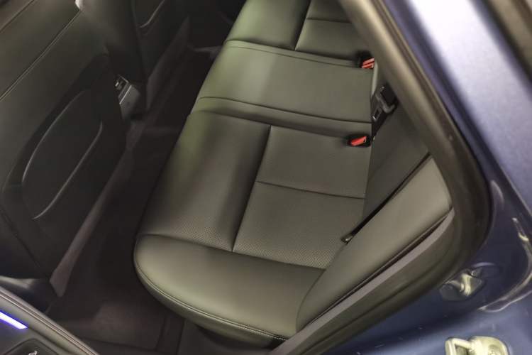 Used Nissan N6 2026 Model 180 Max Left Rear Seat