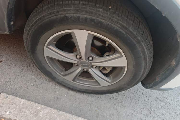 Used Haval H6 2015 Revised Version Sport Edition 1.5T Manual Transmission Two-Wheel Drive Elite Grade Right Front Wheel Hub