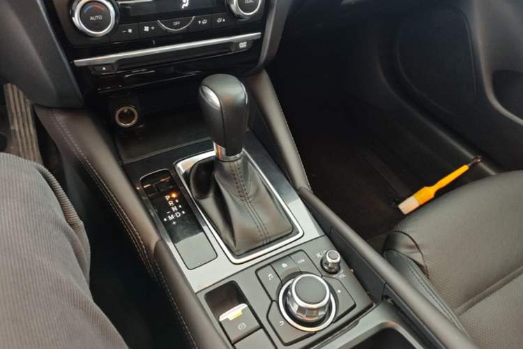 Used Mazda Atenza 2017 2.0L Blue Sky Luxury Edition Gear Lever