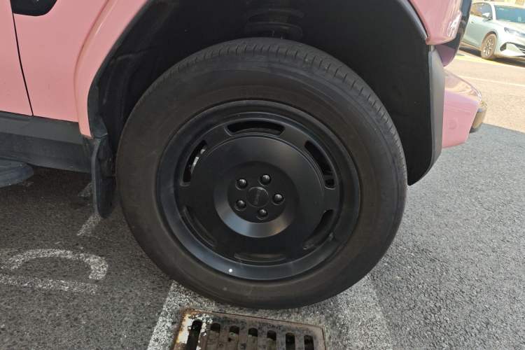 Used iCAR V23 2025 401 Two-Wheel Drive Intelligent Driving Version Right Front Wheel Hub