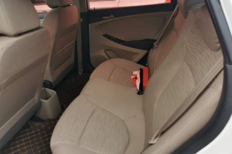 Used Hyundai Verna (older generation) 2014 1.4L Manual Smart GLS Trim