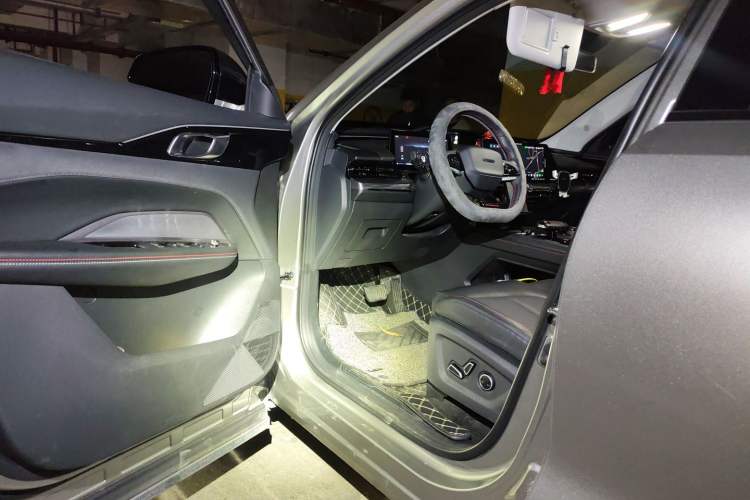 Used Oshan Z6 2022 Blue Whale 1.5T DCT Smart Edition
